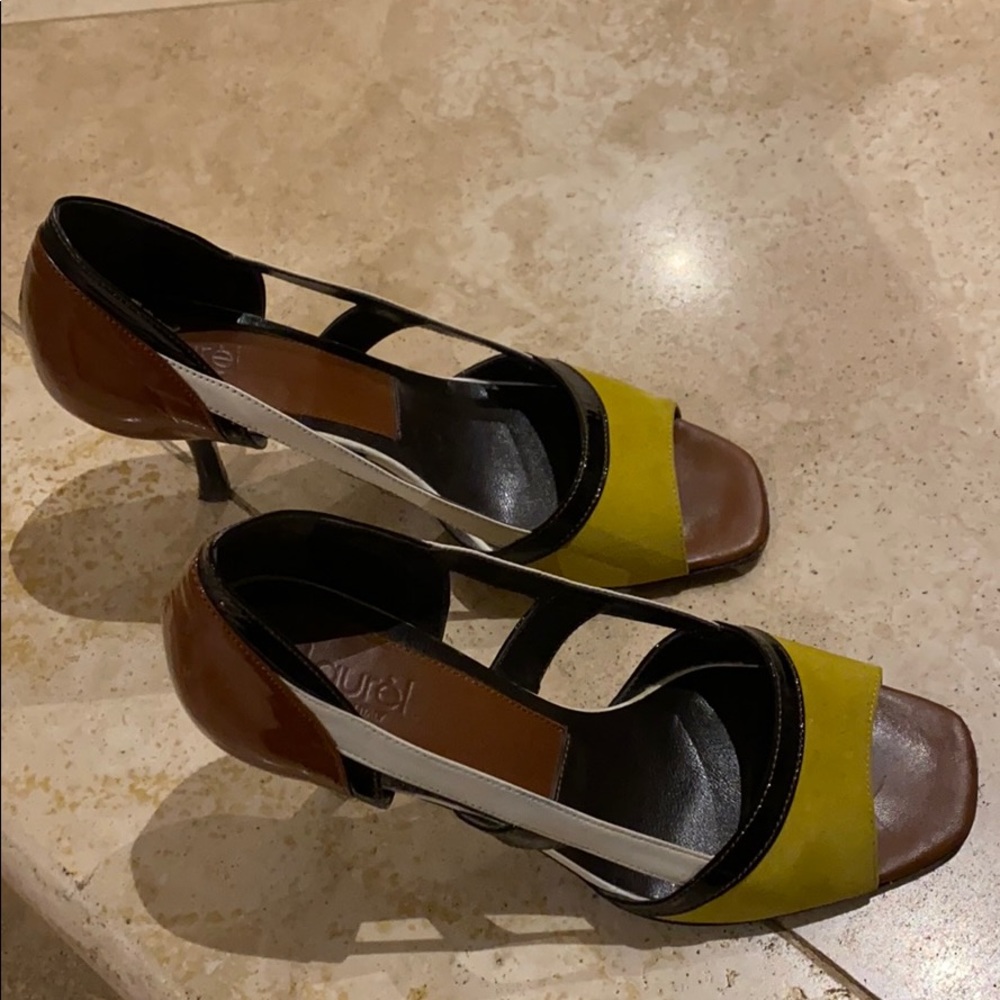 Laurel Open toe shoes